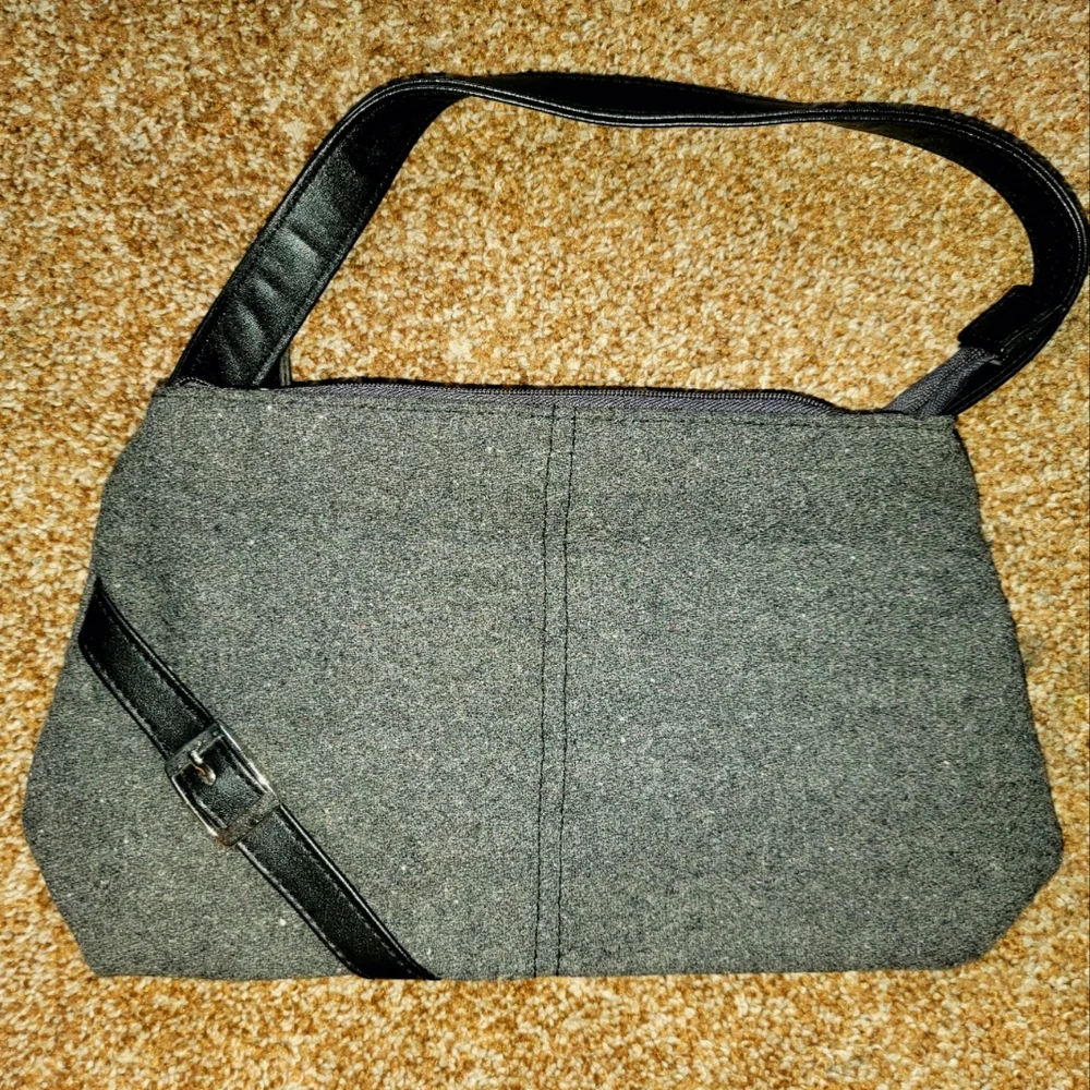Small Handbag - Picture 1 of 3